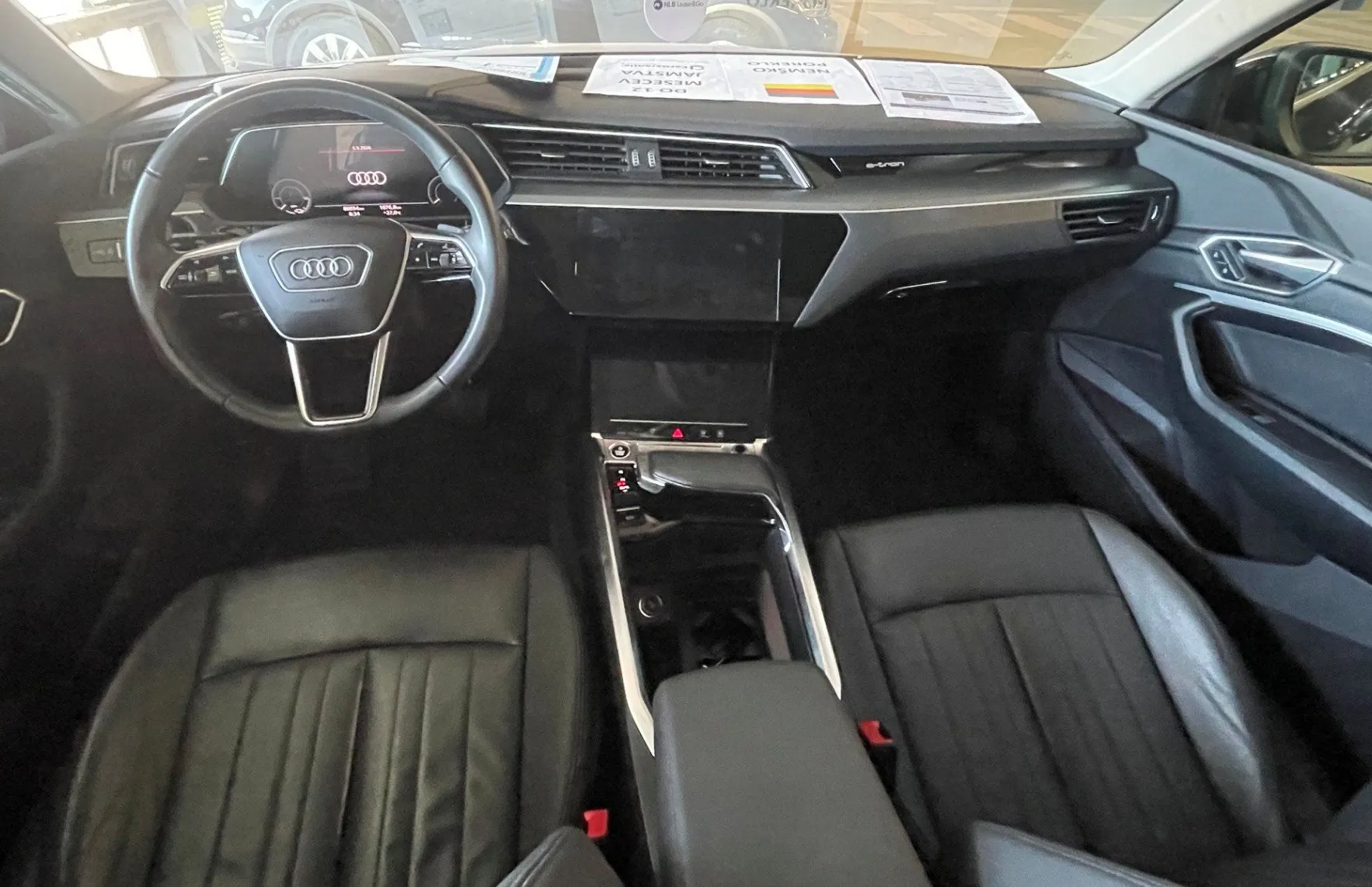 Zunanja slika - Audi e-tron - 50 quattro.NEMŠKI.PANORAMA.KAMERA.LED.GRE.SE.USNJE - 18
