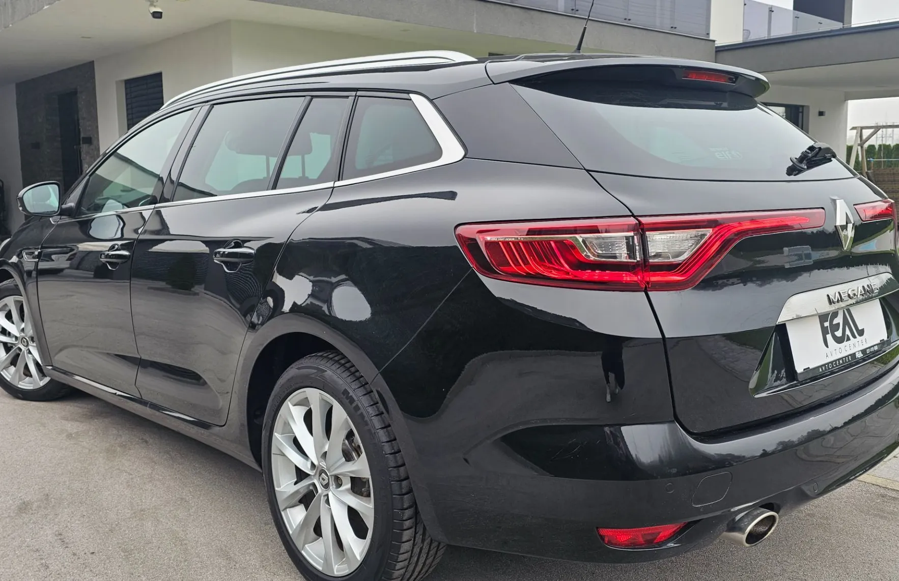 Zunanja slika - Renault Mégane - Megane 1.6 DCI- GT LINE-NAVI-XENON-LED-PDC-TEMPOMAT - 3