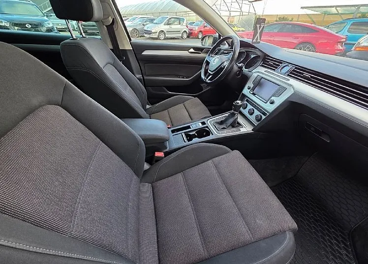 Zunanja slika - VW Passat - Variant 2.0 TDI BlueM.Tech. COMFORTLINE PANORAMA-ALU - 10