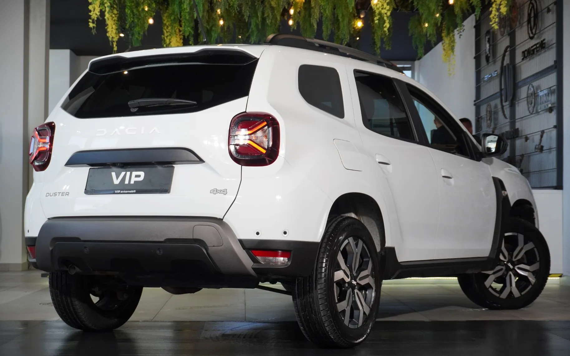 Zunanja slika - Dacia Duster - 1.5 Blue dCi 115 4x4 + SLOVENSKI + TOP - 5