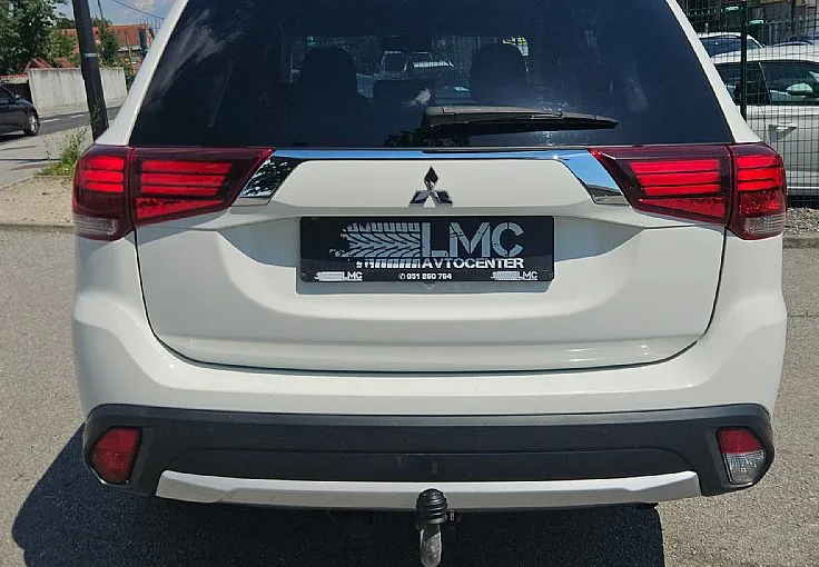 Zunanja slika - Mitsubishi Outlander - 4WD 2.2 DI-D 150ks °AUT.+F-1° °XENON° - 5