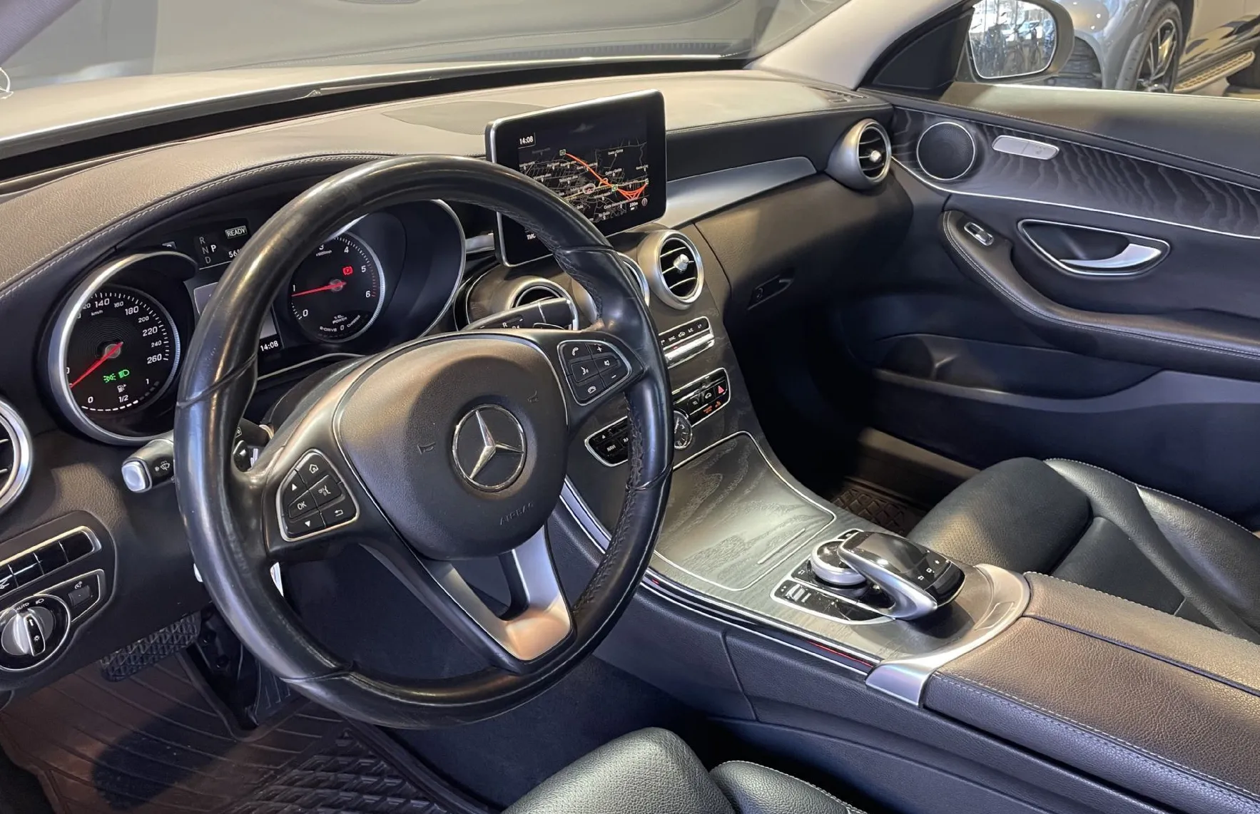 Zunanja slika - Mercedes-Benz C-Razred - AVANTGARDE-HEAD UP-PANO-LED-NAVI-KAMERA-ALU - 8