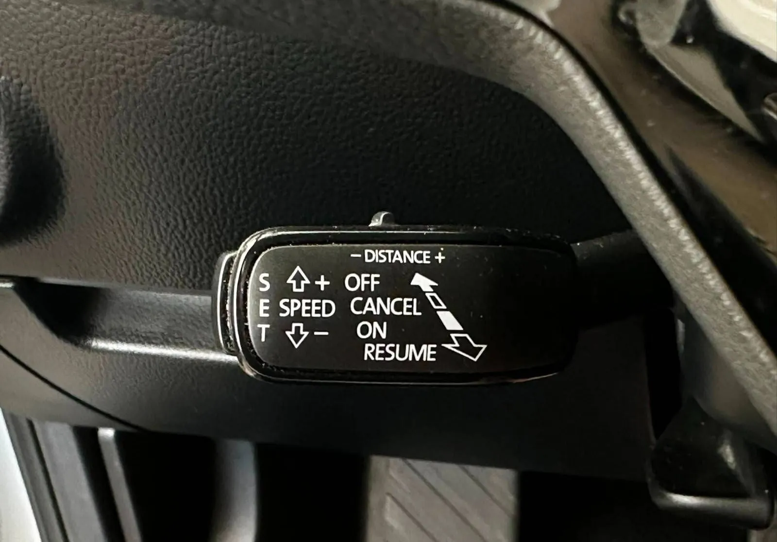 Notranja slika - Škoda Superb - 2.0TDI-L K-DSG-PANORAMA-USNJE-SLO-NAVI-ACC-CANTON - 9