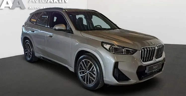 Zunanja slika - BMW X1 - serija :  xDrive30e AT NA VOLJO 7 2026 - 2