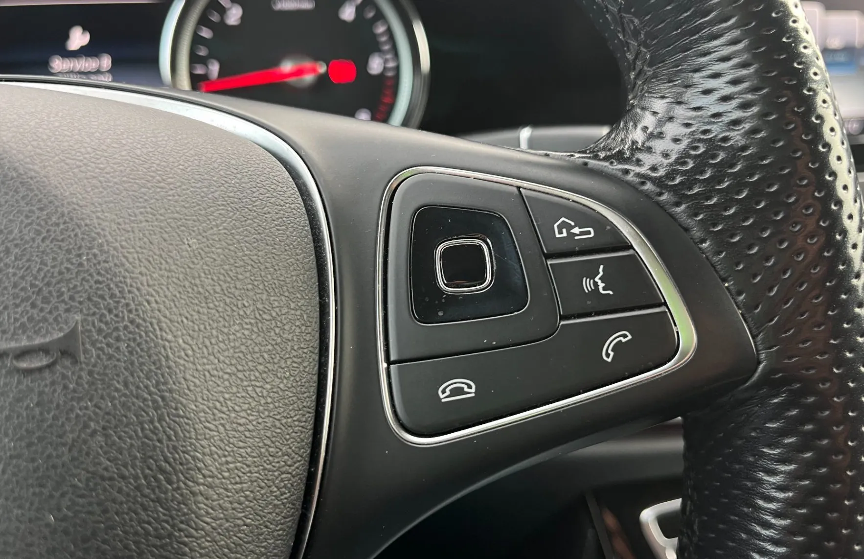 Zunanja slika - Mercedes-Benz E-Razred - E 200 d Avantgarde Avt. LED.VZR. KAM.2XPDC.NAVI - 14