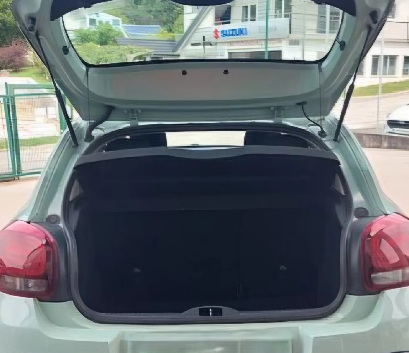 Zunanja slika - Citroën C3 - 1,2 PureTech 82 Feel - 5