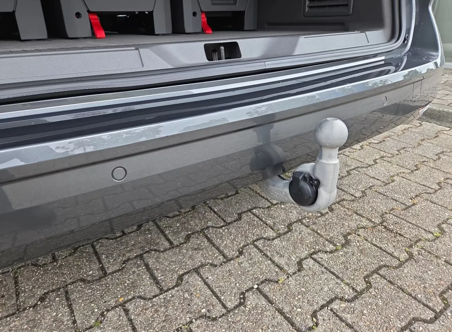 Zunanja slika - Volkswagen Multivan - T7 L2 2.0 TDI AUT. SLO 1.LASTNIK IQ LED ACC 7SED. - 3