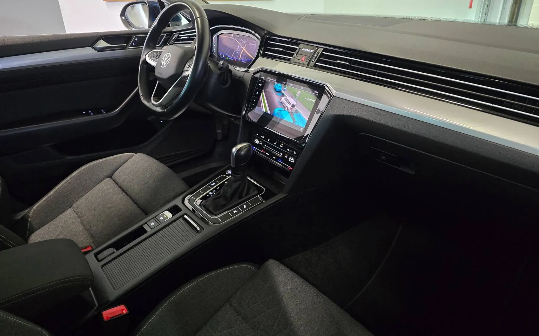 Notranja slika - Volkswagen Passat Variant - 2.0 TDI Business DSG - Matrix.virtual.360kam.pano - 10