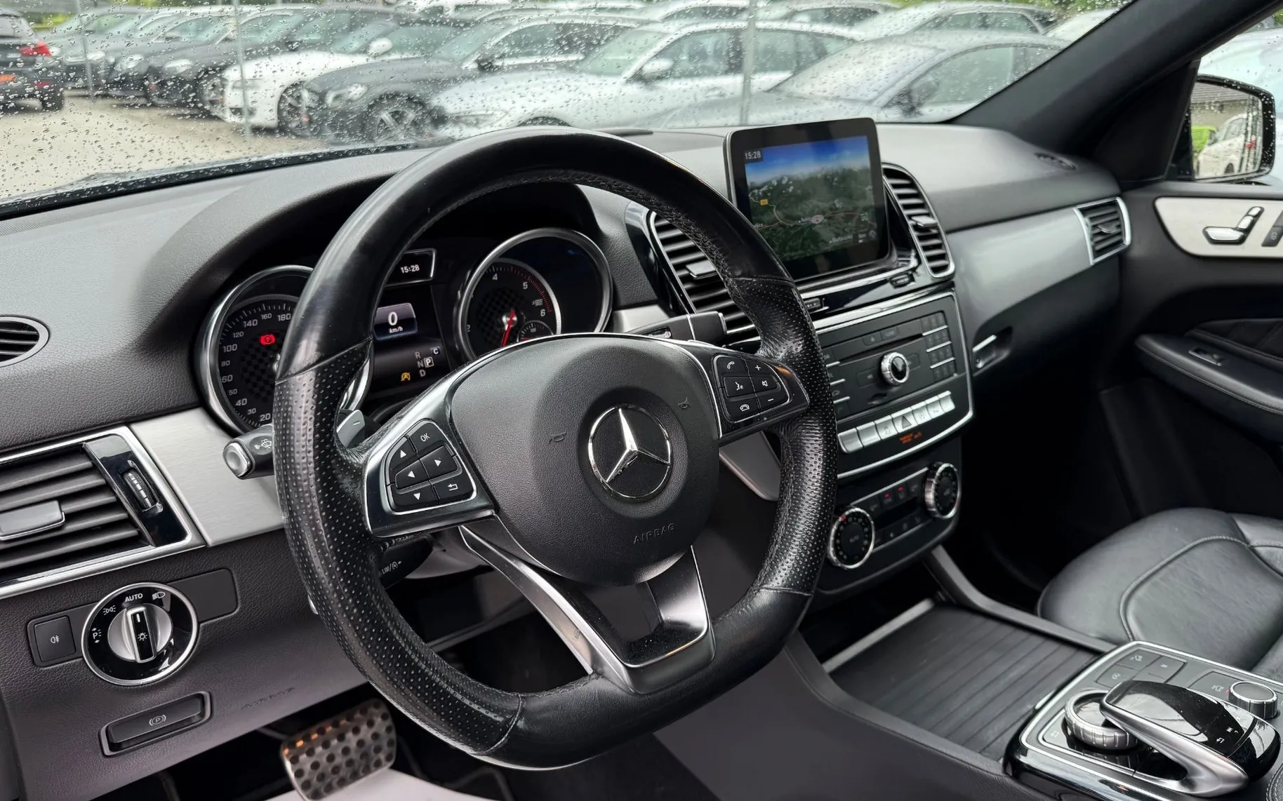 Zunanja slika - Mercedes-Benz GLE-Razred - GLE 350 d 4MATIC AMG LiNE AIRMATIC LED 360K ALU20 - 15