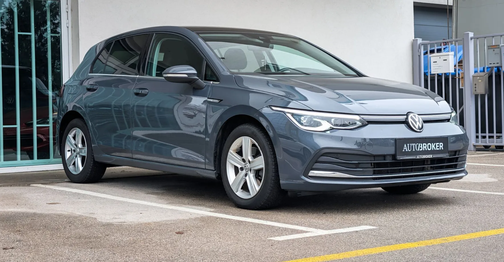 Zunanja slika - VW Golf - 2.0 TDI DSG Style matrič. LED Digital cockpit ACC - 3