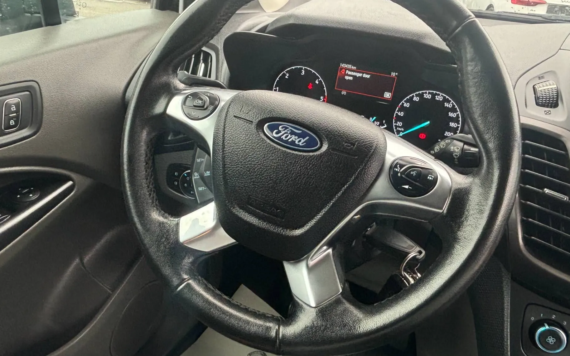 Zunanja slika - Ford Tourneo Connect - L2 1.5 TDCi  Active ... - 14