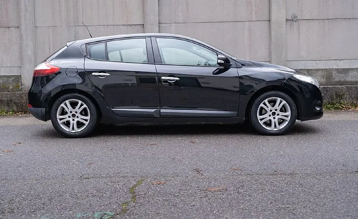 Zunanja slika - Renault Mégane - Megane  1.9 dCi 130 - 4