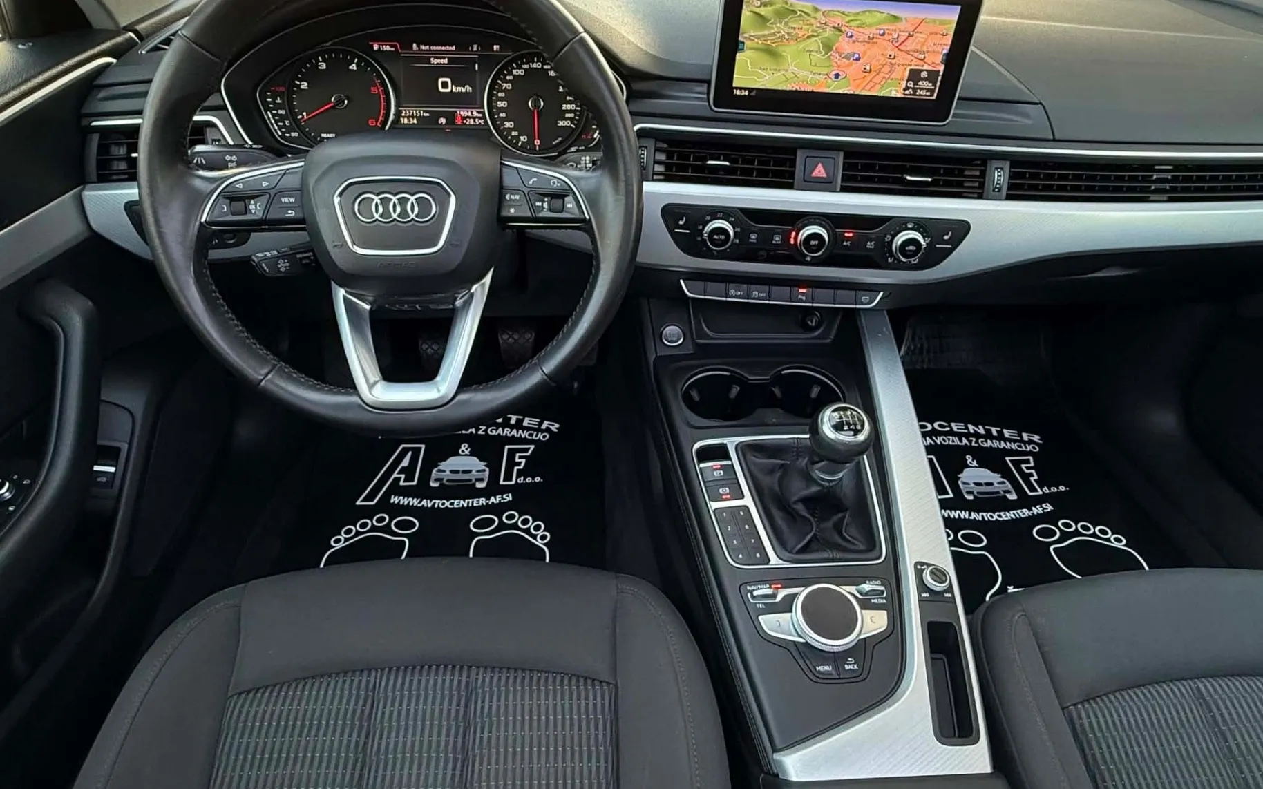 Notranja slika - Audi A4 Avant - 2.0 TDI-PANORAMA-HEAD UP-LIZING ZA TUJCE-ACC- - 9