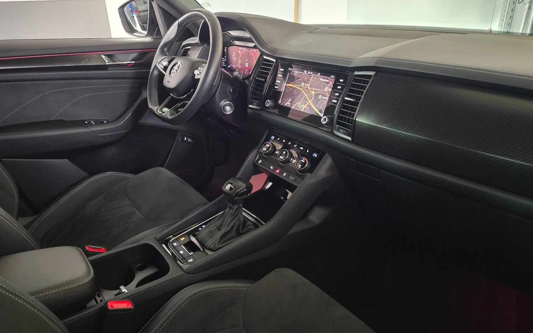 Notranja slika - Škoda Kodiaq - 2.0 TDI Sportline DSG- Matrix.virtual.kamera.ALU19 - 10