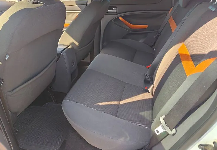 Zunanja slika - Ford Kuga - 2.0 TDCi Titanium LEPO OHRANJENO VOZILO - 10