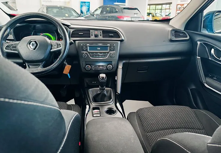 Zunanja slika - Renault Kadjar - 1.2 BOSE-SENZORJI-LED LUČI-TEMPOMAT-VIDEO VOZILA - 7
