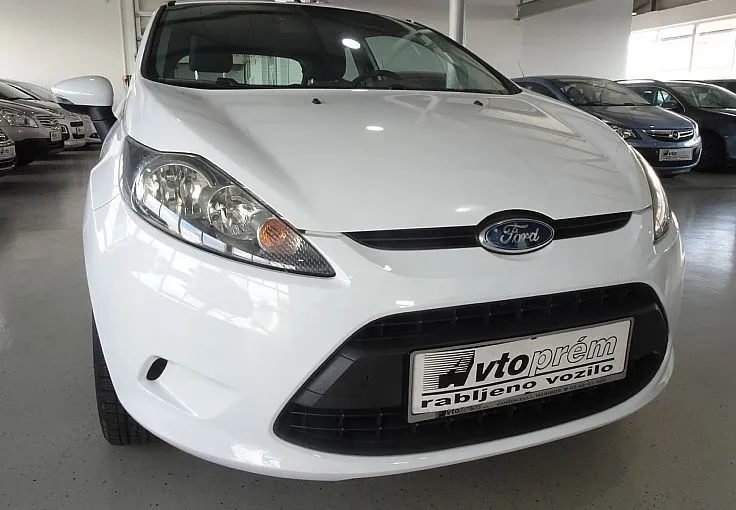 Zunanja slika - Ford Fiesta - 1.25 1. LASTNIK SLO - FINANCIRANJE BREZ POLOGA - 2