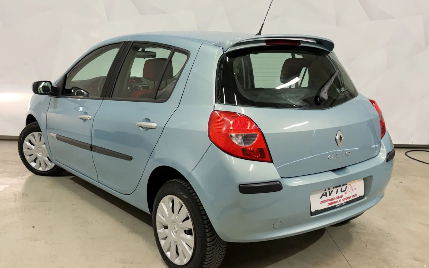 Zunanja slika - Renault Clio - 1.2 Rip Curl-KLIMA-SERVO-TRAJNIK BREZ POLOGA... - 3