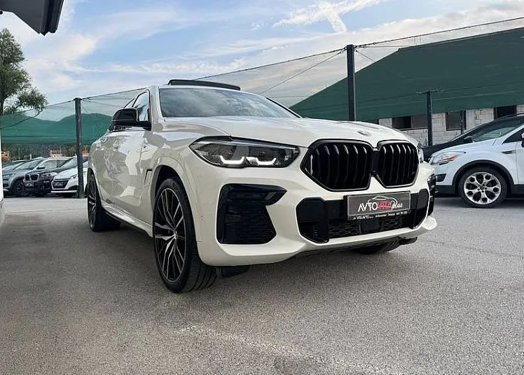 Zunanja slika - BMW X6 - serija : xDrive40d M paket - Panorama-Top oprema Radar ... - 3