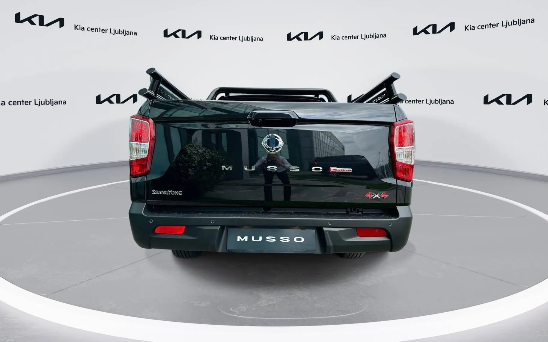 Zunanja slika - SsangYong Musso - Grand 2.2 XDi Ultimate 4WD AT - 6
