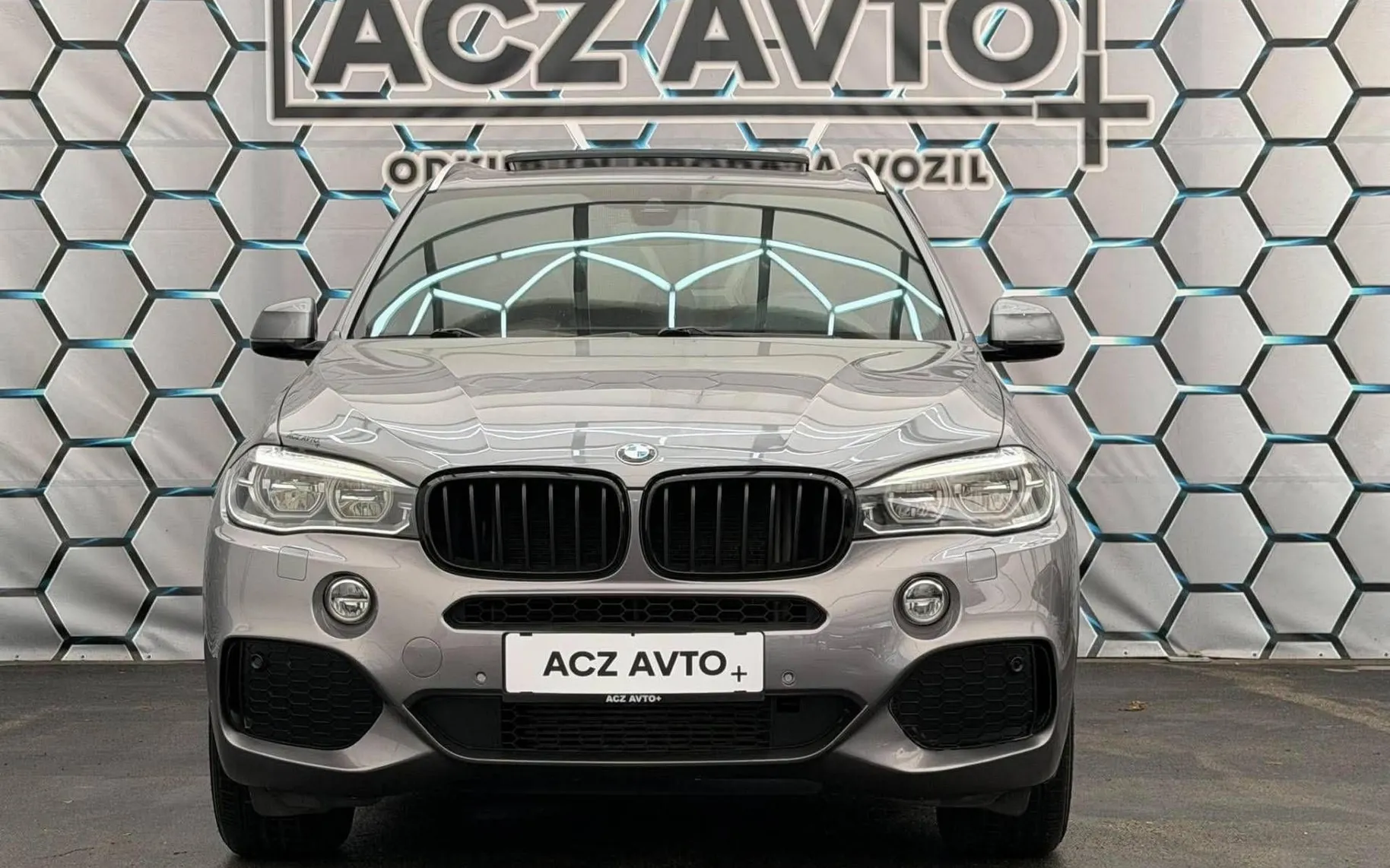 Zunanja slika - BMW serija X5: - 3.0XD•AUT•M PAKET•PANO•FUL LED•MRTVI KOTI•KAMERA• - 2