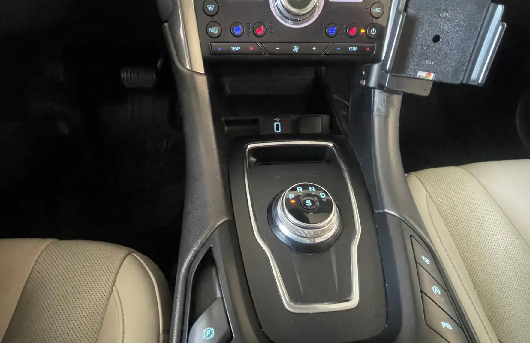 Zunanja slika - Ford Mondeo - Karavan 2.0 EcoBlue Titanium Avt.LED. NAVI. KAMERA - 10