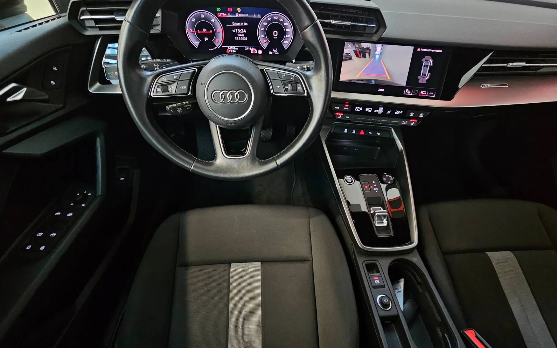 Notranja slika - Audi A3 - Limuzina 35 TDI S line S tronic - 7
