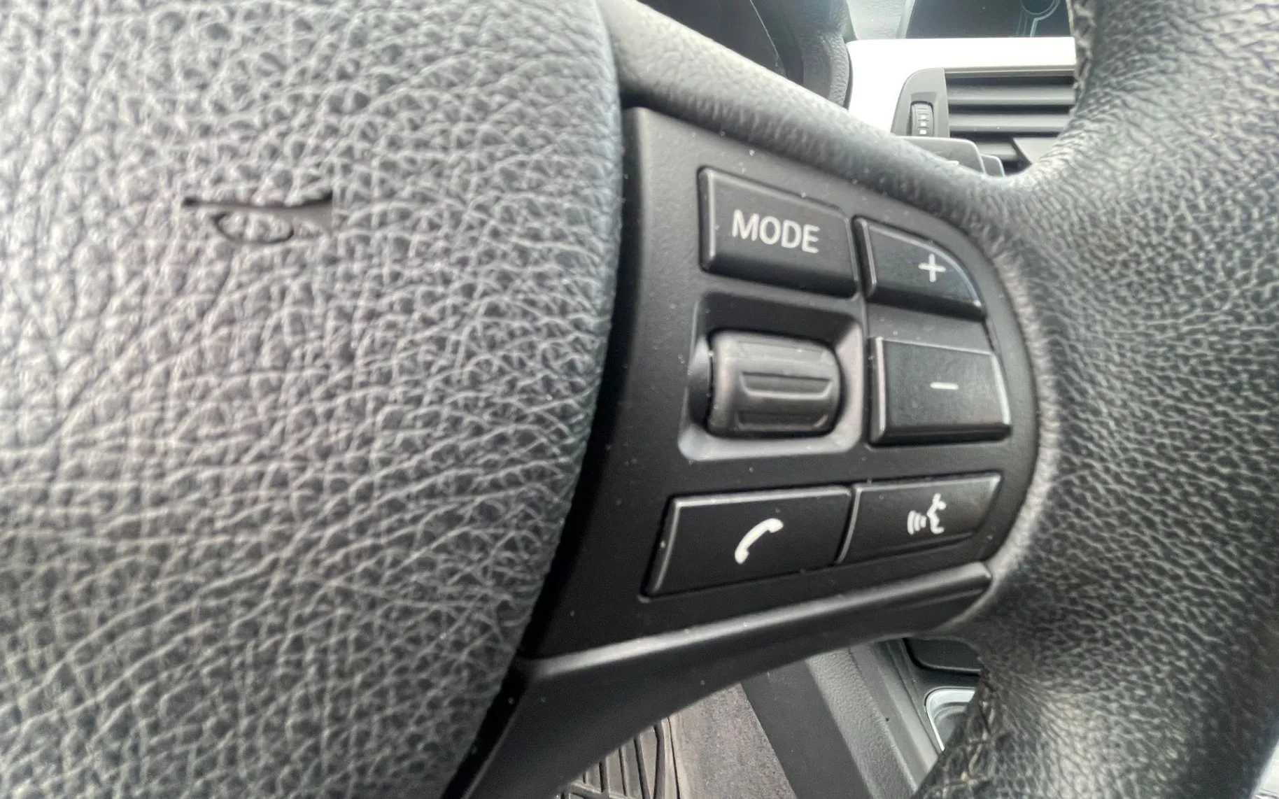 Zunanja slika - BMW Serija 3 - Gran Turismo: 320d xDrive NAVI.PDC.XSENON.VLEČNA NAPRAVA - 16