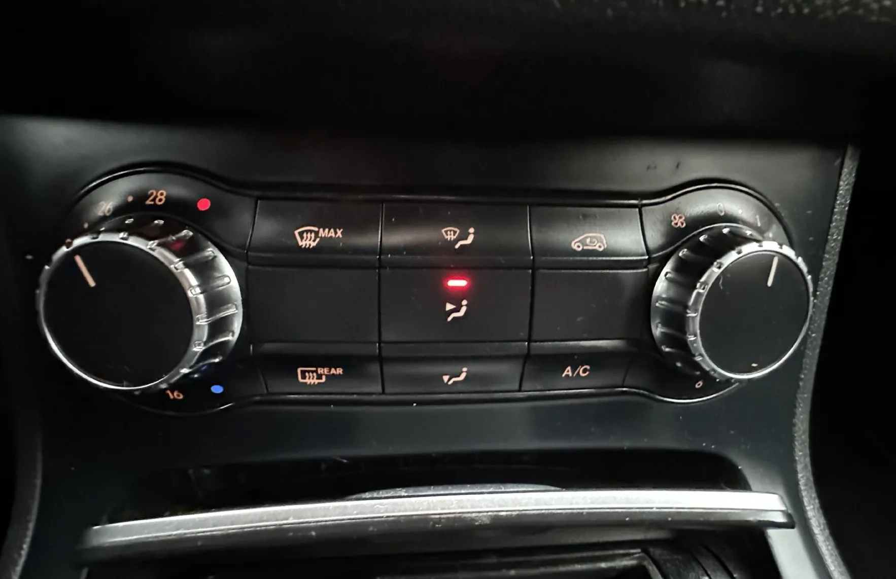 Zunanja slika - Mercedes-Benz B-Razred - B 180 d..NEMŠKI.NAVI.80 KW.SAMO 120.000 KM.DIZEL - 12