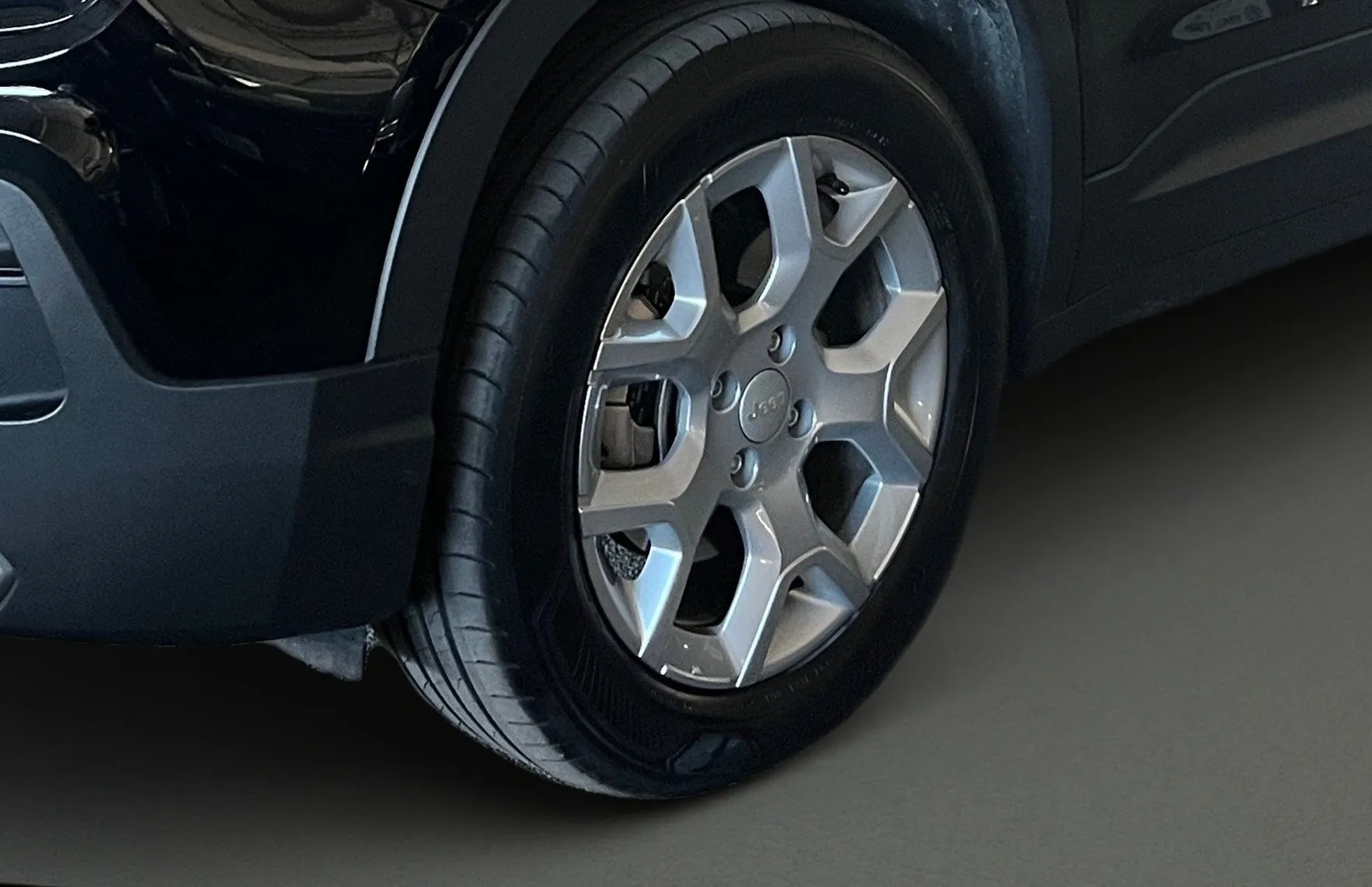 Zunanja slika - Jeep Avenger - 1.2 MHEV Altitude e-DCT6 - 6