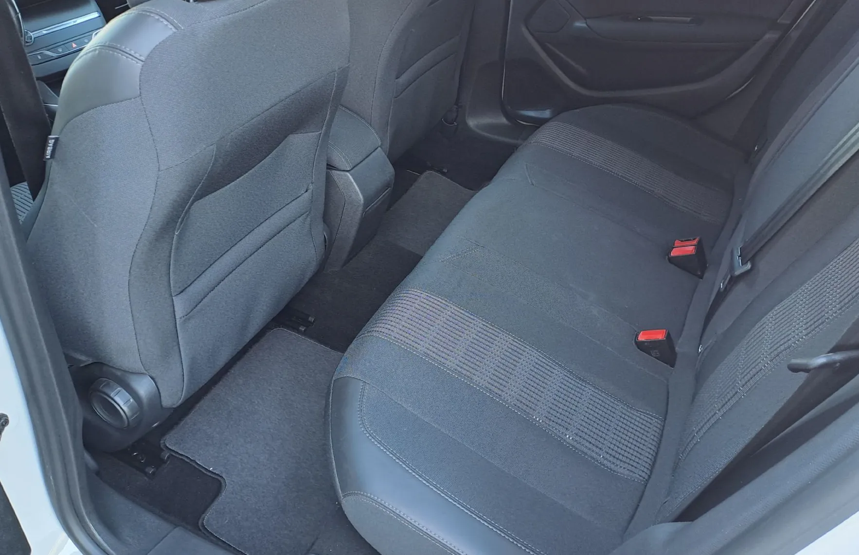 Zunanja slika - Peugeot 308 - SW 1.6 BlueHDi 120 S S Allure - 7