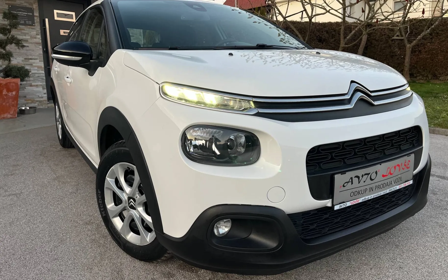 Zunanja slika - Citroën C3 - Feel PureTech -1 LASTNICA-66.000km-NAVI-PDC... - 2