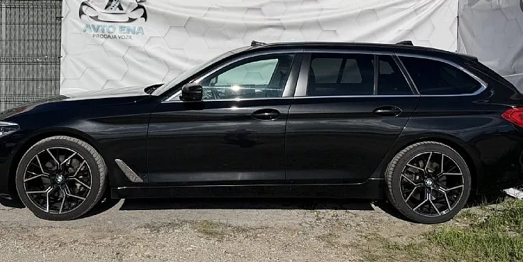 Zunanja slika - BMW Serija 5 - Touring: 530d xDrive - PANO - LED - 360KAM - HEADUP - 19 - 6