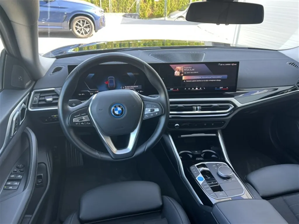 Zunanja slika - BMW i4 - eDrive35 - 7