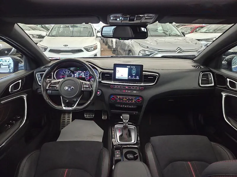 Zunanja slika - KIA Ceed - 1.6 T-GDI LX GT LED DCT GR.SED 1.LASTNIK - 12