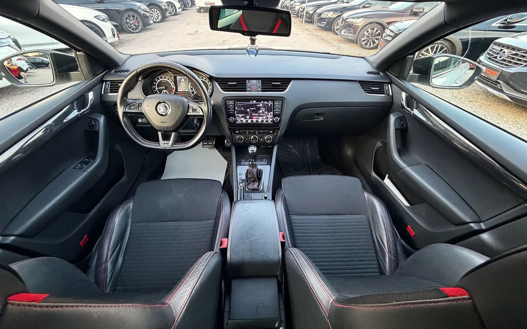Zunanja slika - Škoda Octavia - 2.0 TDI RS AUT. ACC LED XENON F1 NAVI ALU 19 - 19