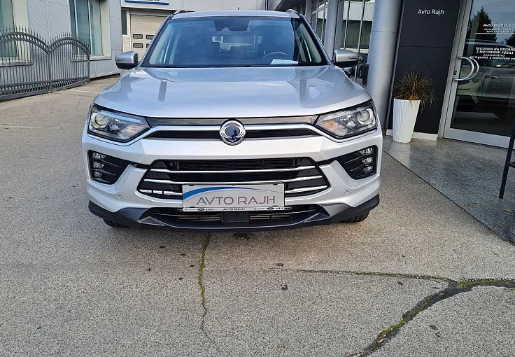 Zunanja slika - SsangYong Korando - 1.5 T-GDI 120 kW Exclusive 4x4 M T - 3
