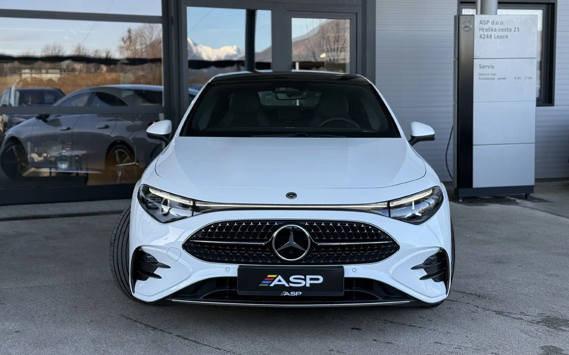 Zunanja slika - Mercedes-Benz CLA-Razred - 200 AMG LINE - 2