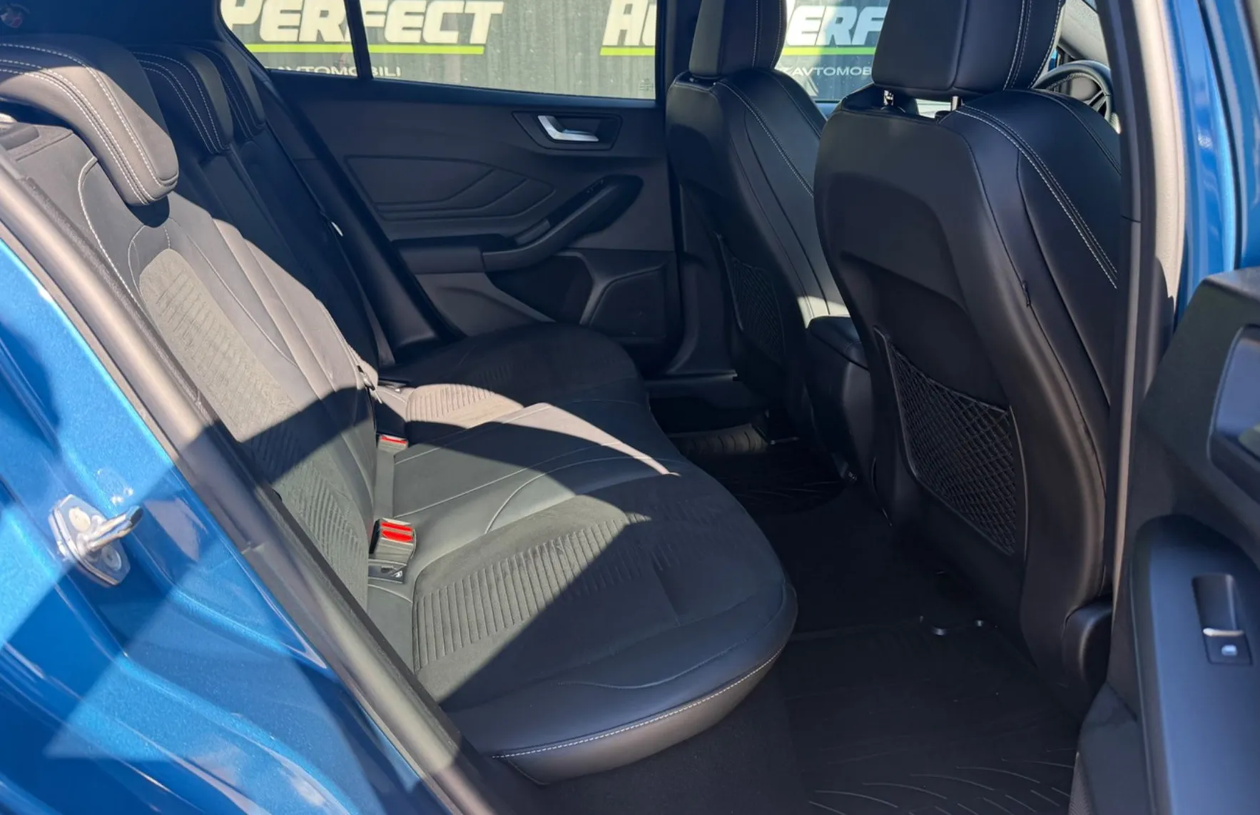 Zunanja slika - Ford Focus - 2.3 EcoBoost ST |RECARO|KAM|NAVI|GR. SED.| - 18