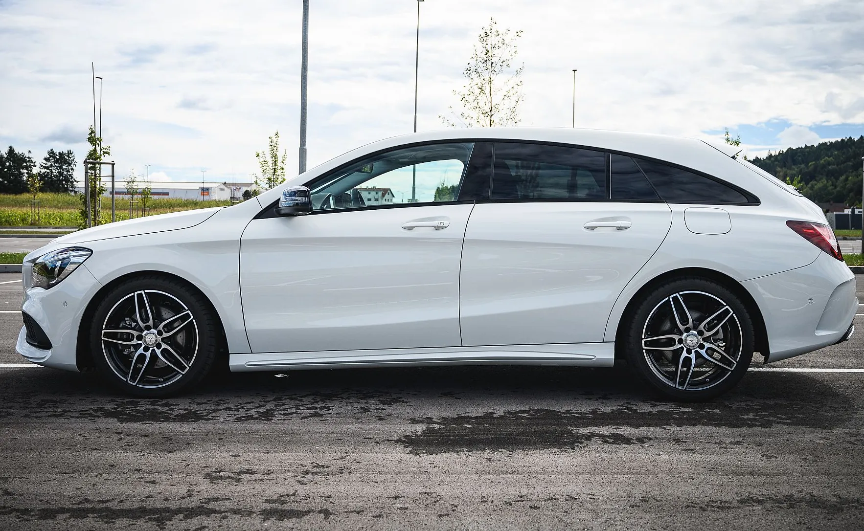 Zunanja slika - Mercedes-Benz CLA-Razred - CLA Shooting Brake CLA 220 d 4M SB Avt. AMG LINE LED ZALOGA - 8