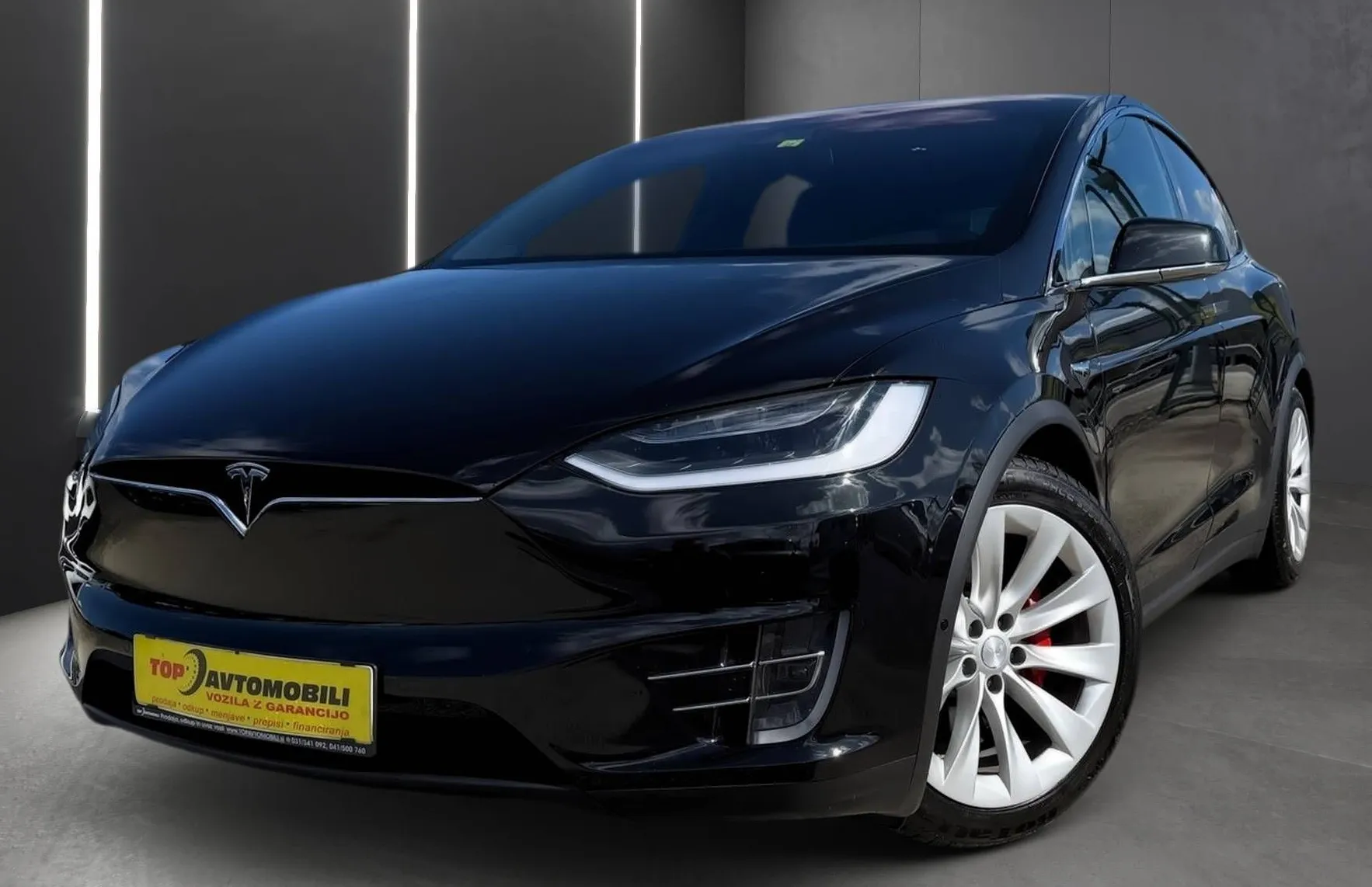 Zunanja slika - Tesla Model X - 75D NADGRAJEN AVTOPILOT 7 - SEDEŽEV ZRAČNO PREMIUM - 1