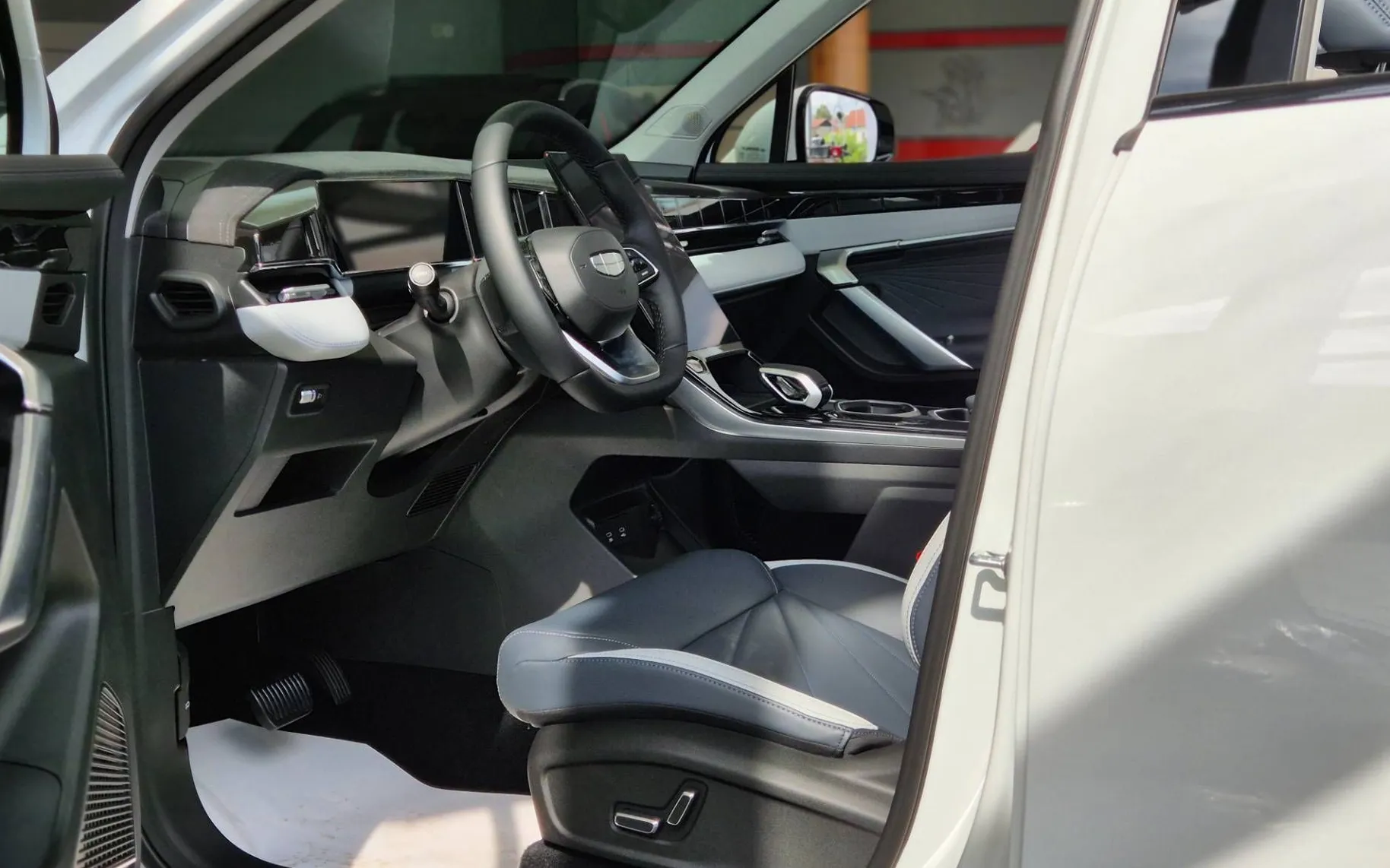 Zunanja slika - Geely StarRay - 1.5 7DCT FWD GK 3000€ POPUST... - 6