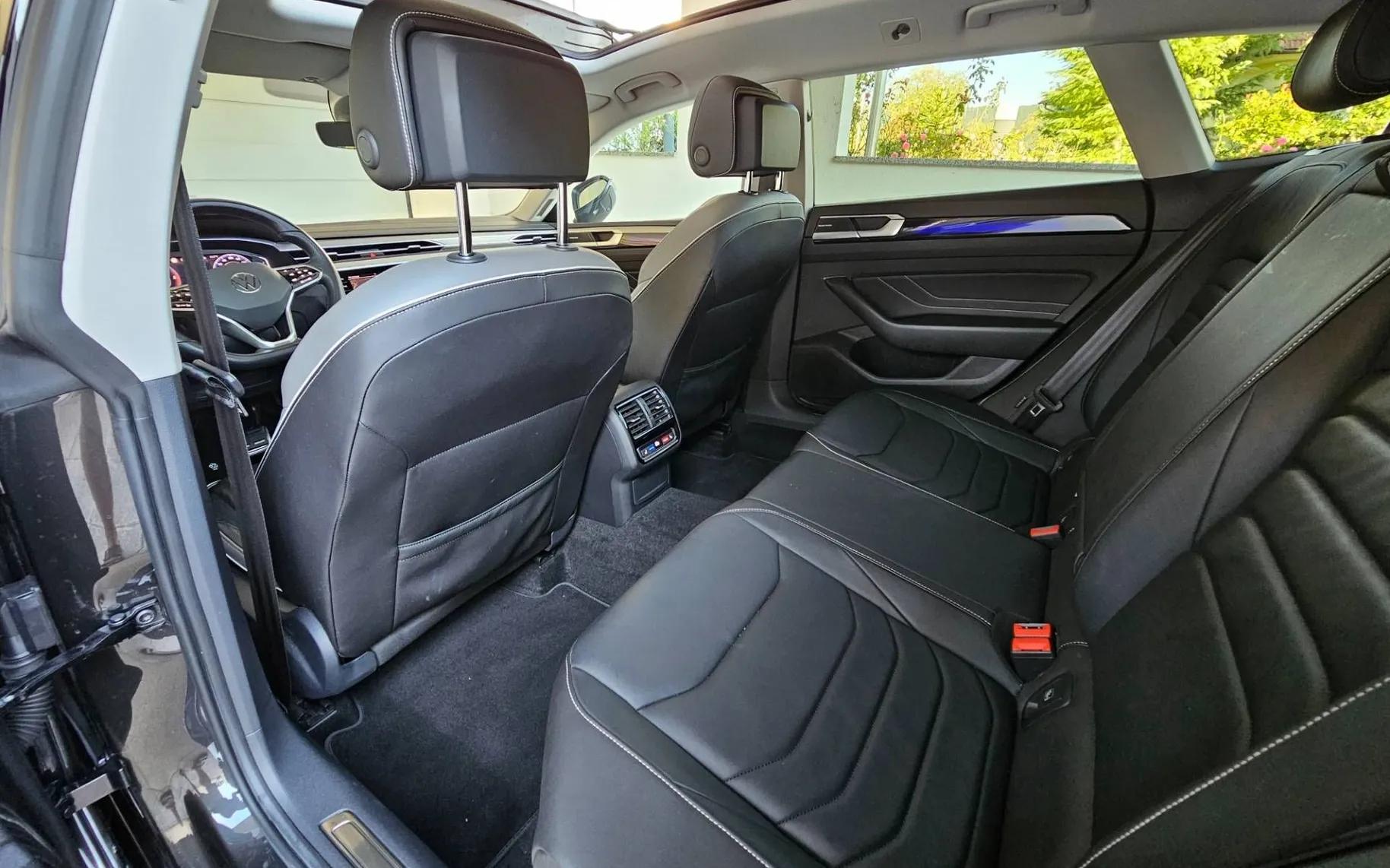 Notranja slika - Volkswagen Arteon Shooting Brake - Arteon 2.0 TDI |PANORAMA|VIRTUAL|HL-SED|ALU20|TOP| - 10