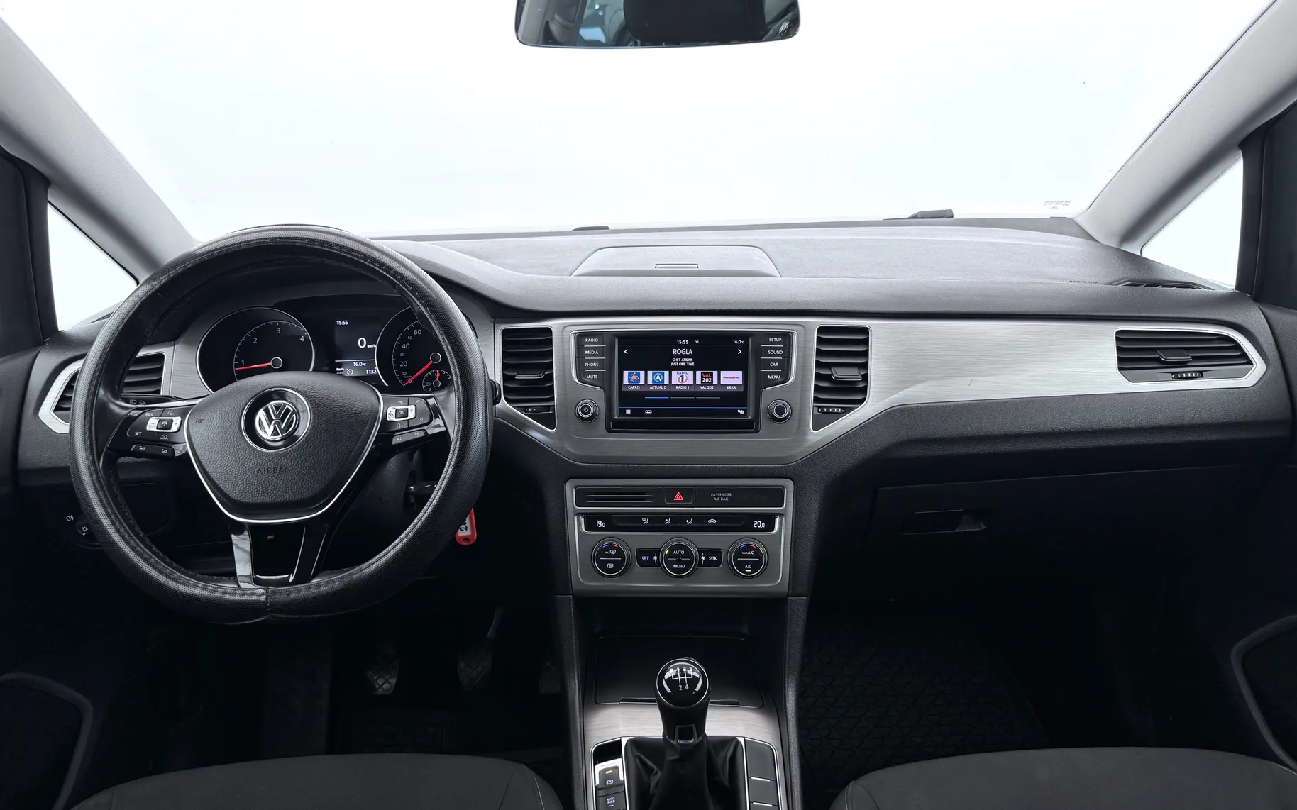 Notranja slika - Volkswagen Golf - Sportsvan 1,6 TDI BMT R-Line Edition - 7