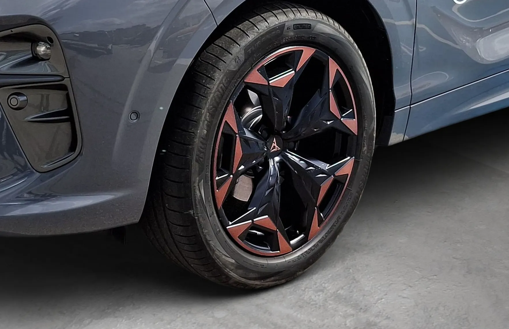 Zunanja slika - Cupra Terramar - 1.5 eTSI 110 kW blagi hibrid DSG... - 6