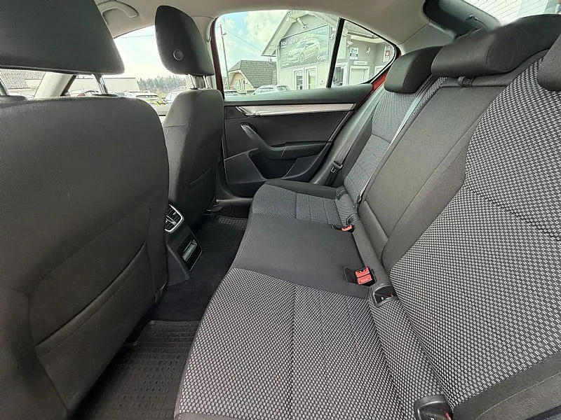 Zunanja slika - Škoda Octavia - 1.6 TDI 81 kW - SLO. - 1. LASTNIK - - 12