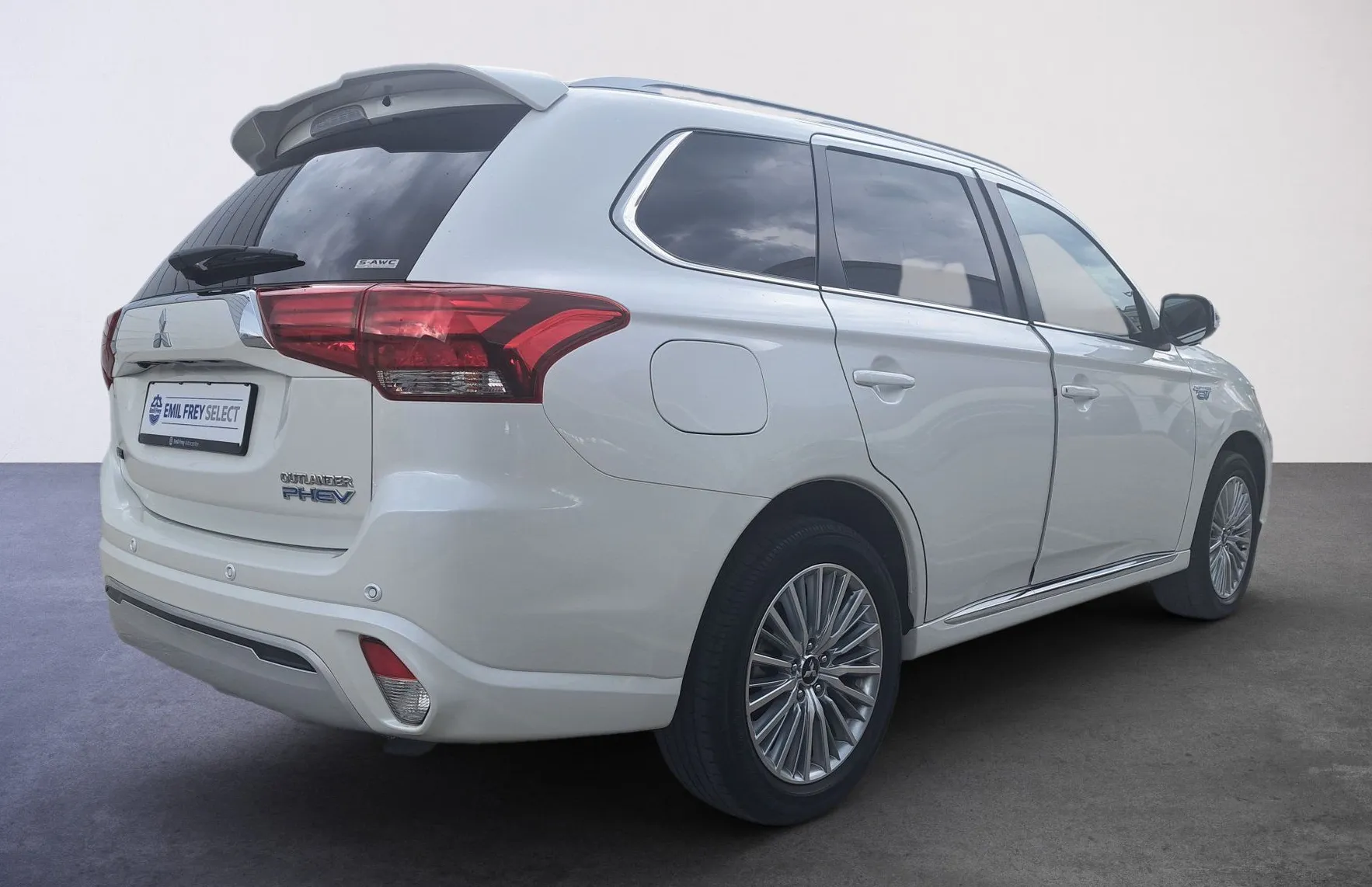Zunanja slika - Mitsubishi Outlander - PHEV 4WD 2.4 Diamond Avt. - 3