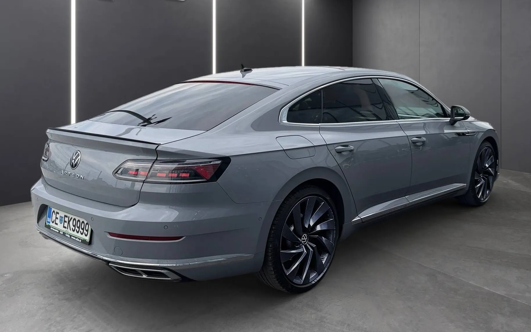 Zunanja slika - Volkswagen Arteon - 2.0 TSI R-Line DSG - 4