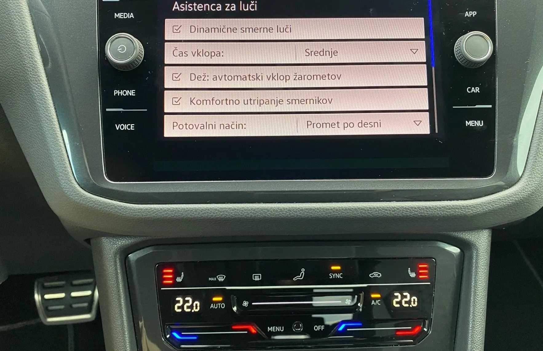 Zunanja slika - VW Tiguan - 2.0 TDI SCR 4M. BMT avt. R-Line 110kW... - 17