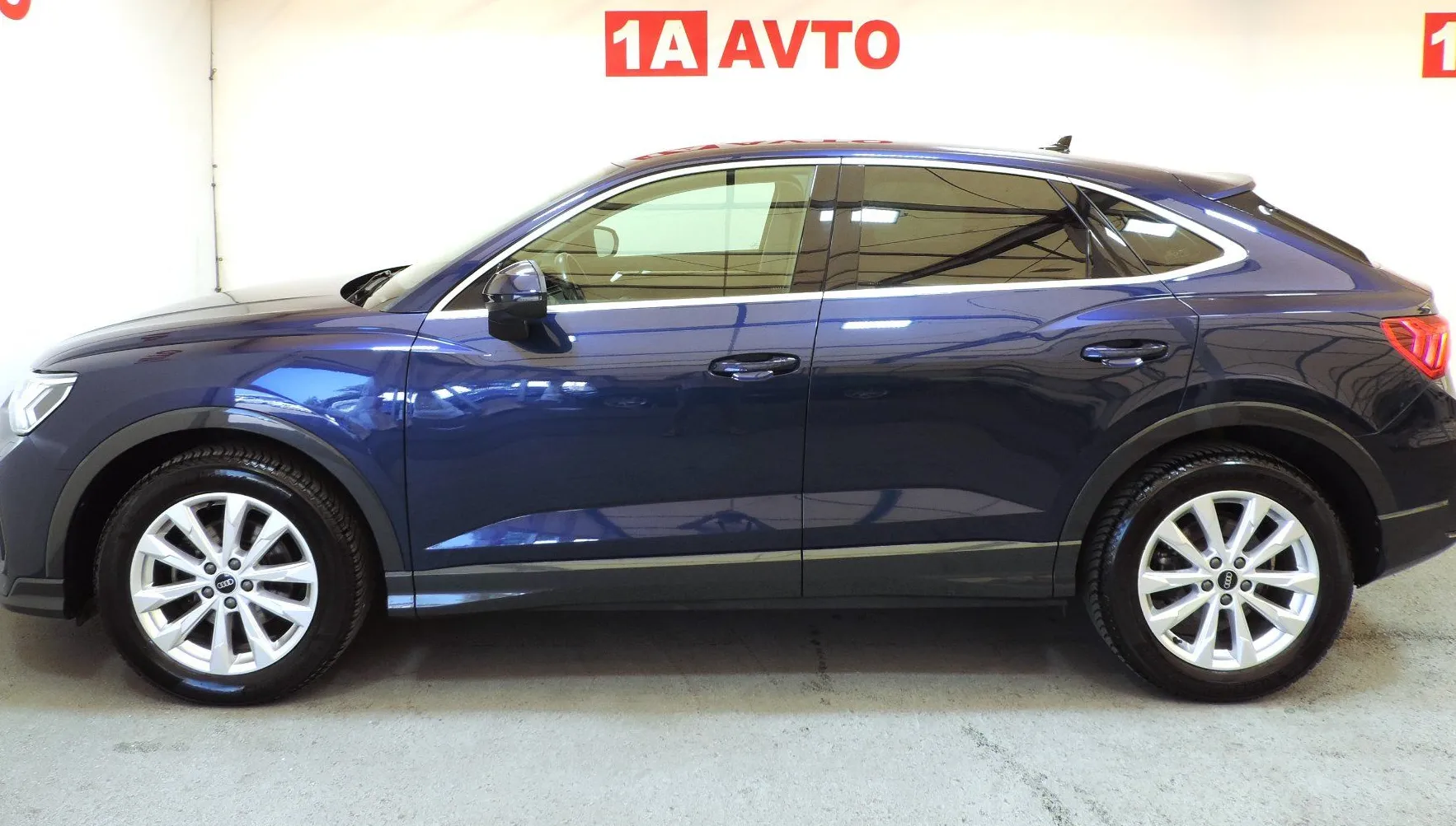 Zunanja slika - Audi Q3 - Sportback 35 TFSI 150ch  S tronic 7 KAMERA-MATRIX-MRTVI KOT… - 8